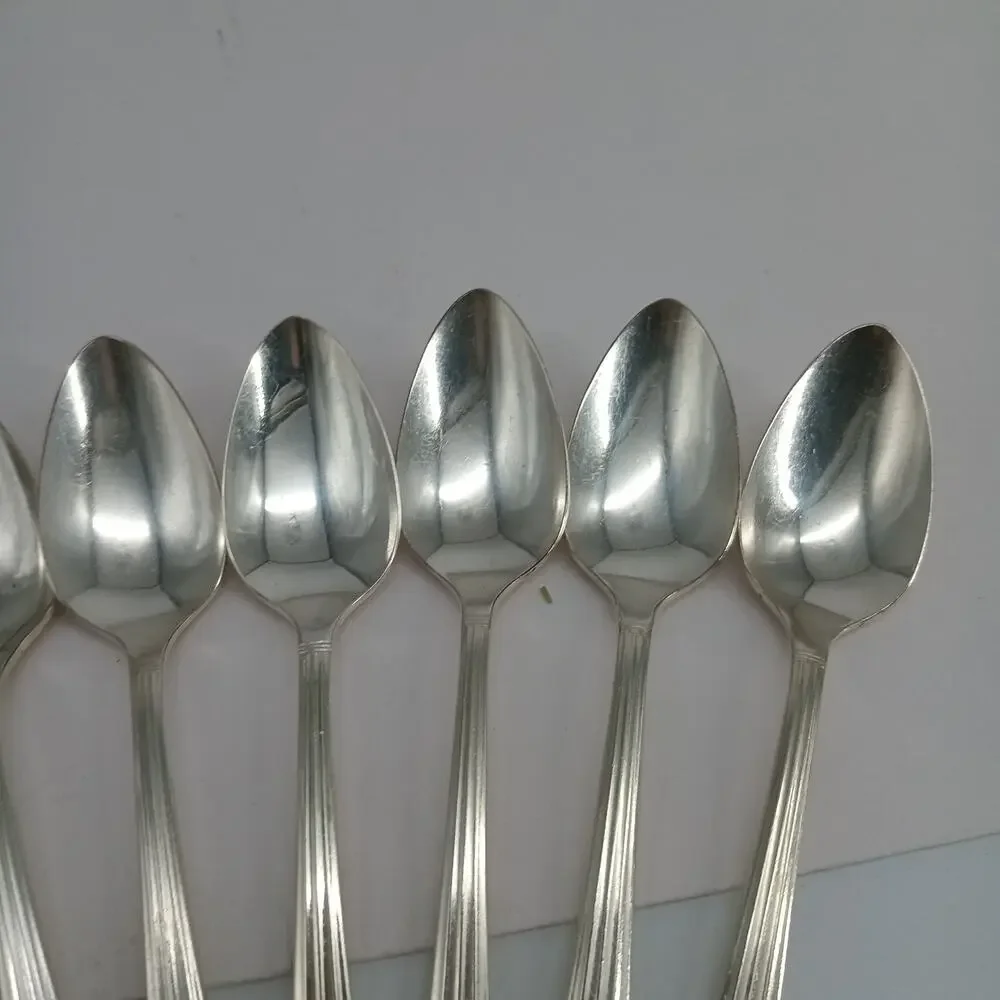 8X Tsp Oneida CORONATION Silverplate Teaspoons Flatware